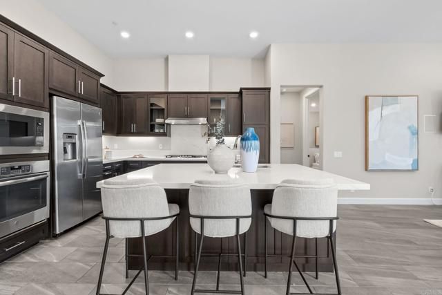 16750 Coyote Bush Drive 19, San Diego, CA 92127