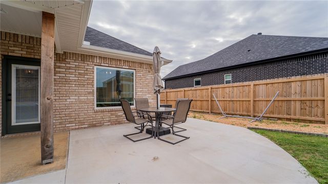 1805 Salmon Street, Pea Ridge, AR 72751