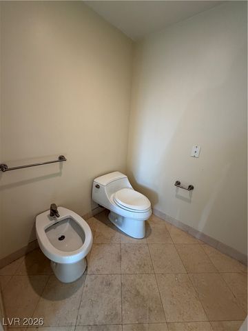 2777 Paradise Road 904, Las Vegas, NV 89109