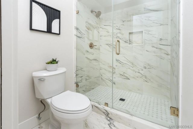 579 S Sierra 17, Solana Beach, CA 92075