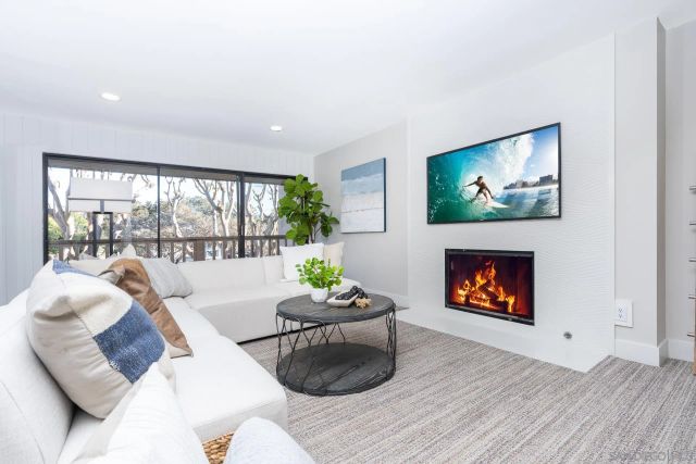 579 S Sierra 17, Solana Beach, CA 92075