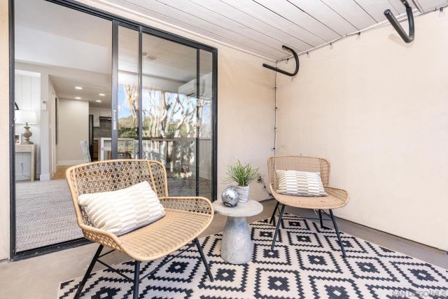 579 S Sierra 17, Solana Beach, CA 92075