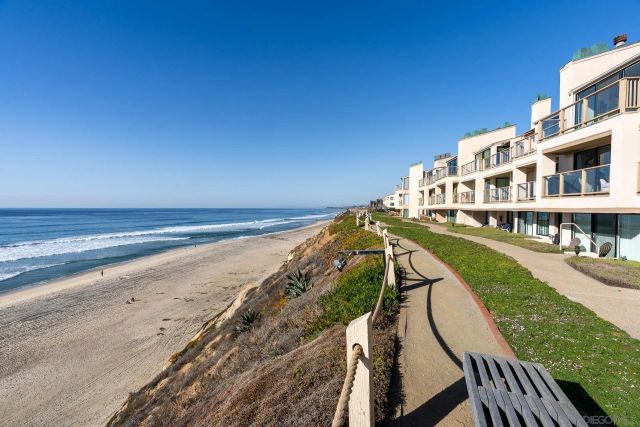 579 S Sierra 17, Solana Beach, CA 92075