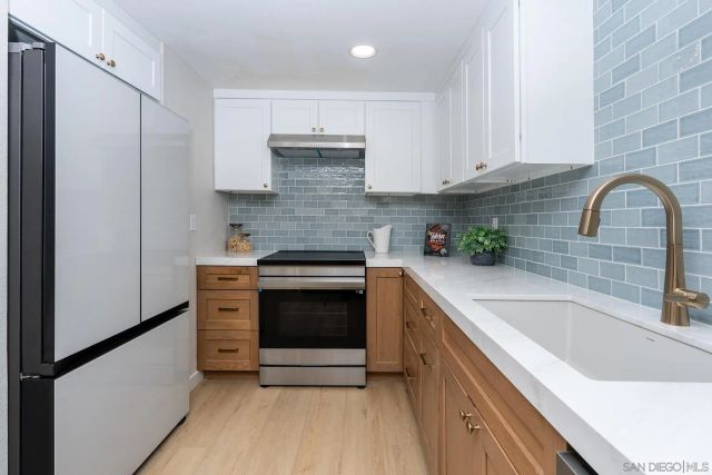 579 S Sierra 17, Solana Beach, CA 92075