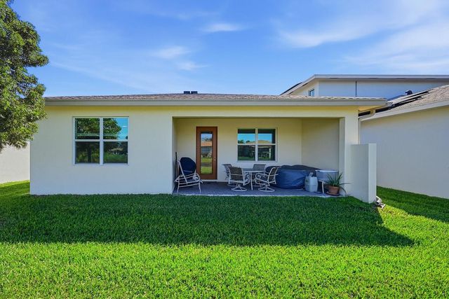 5689 Graceful Way, Delray Beach, FL 33484
