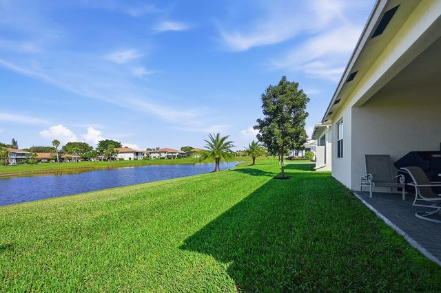 5689 Graceful Way, Delray Beach, FL 33484