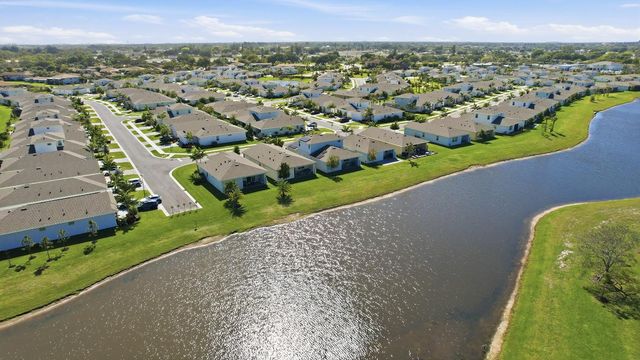 5689 Graceful Way, Delray Beach, FL 33484