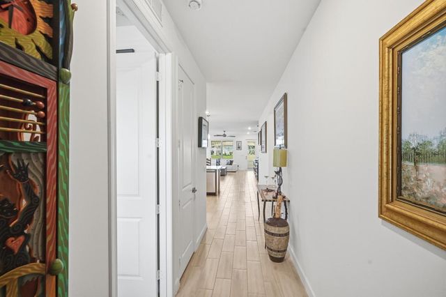 5689 Graceful Way, Delray Beach, FL 33484