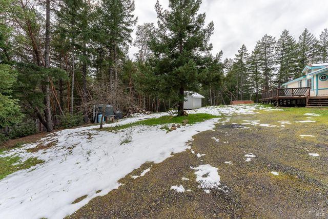 5751 Ridgewood Rd, Willits, CA 95490