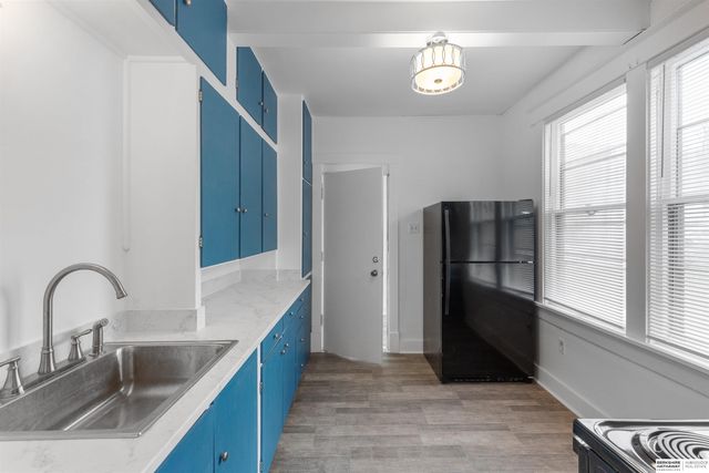 117 S 38th Street, Omaha, NE 68131