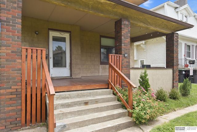 117 S 38th Street, Omaha, NE 68131