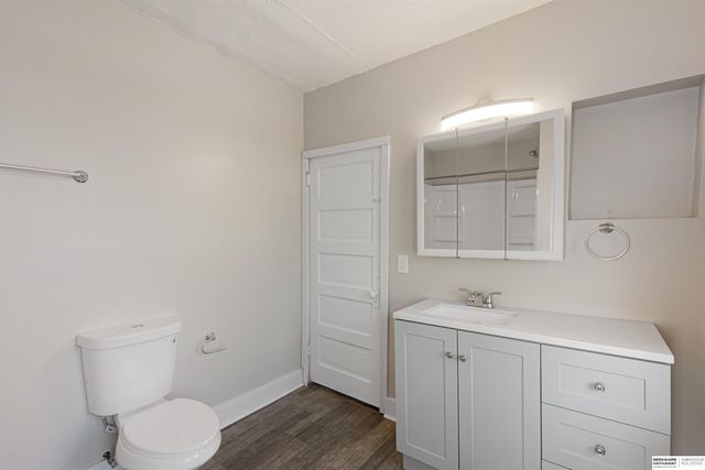 117 S 38th Street, Omaha, NE 68131