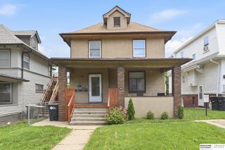 117 S 38th Street, Omaha, NE 68131