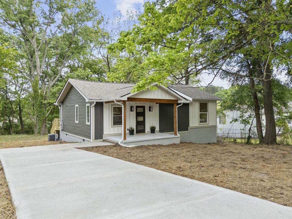 17 High Street, Rossville, GA 30741