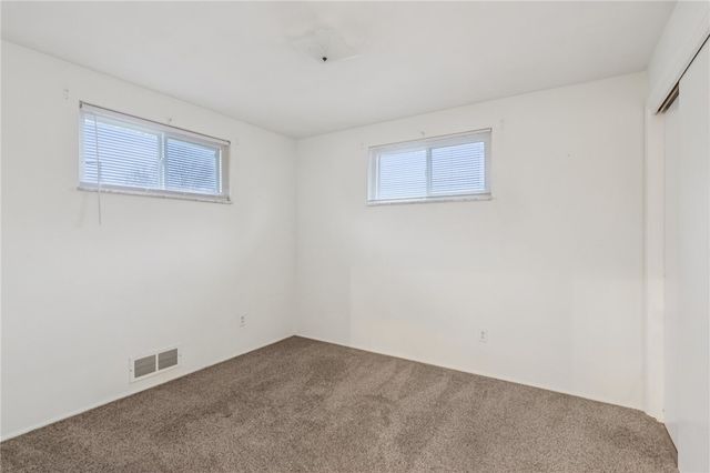 814 Laura St, West Mifflin, PA 15122