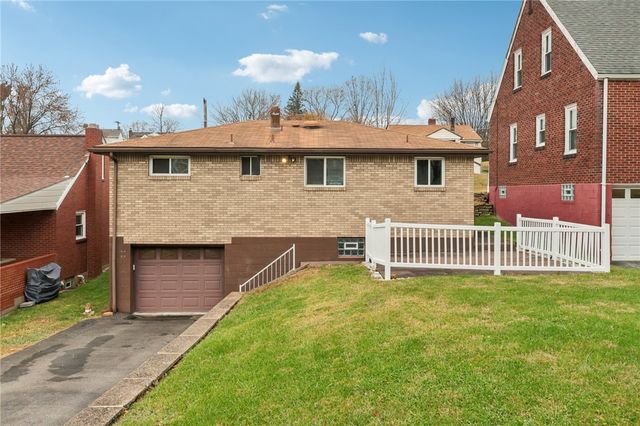 814 Laura St, West Mifflin, PA 15122