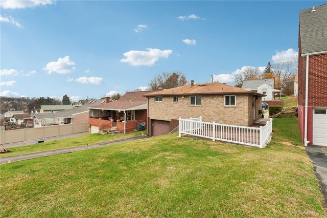 814 Laura St, West Mifflin, PA 15122