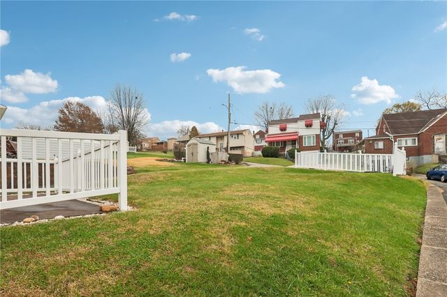 814 Laura St, West Mifflin, PA 15122