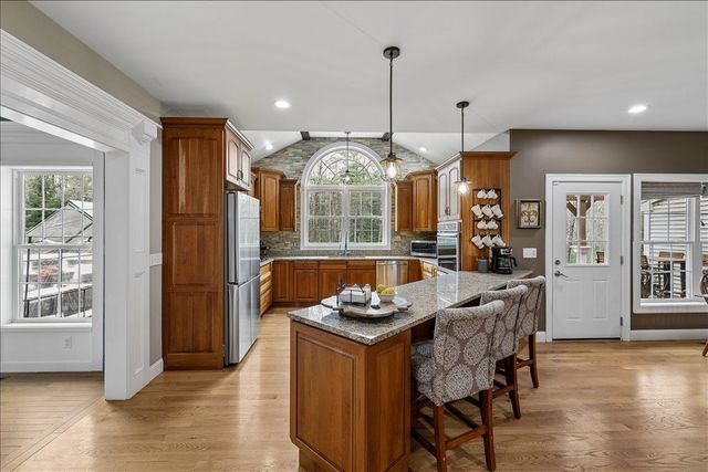 7 Victoria Ridge, Amherst, NH 03031