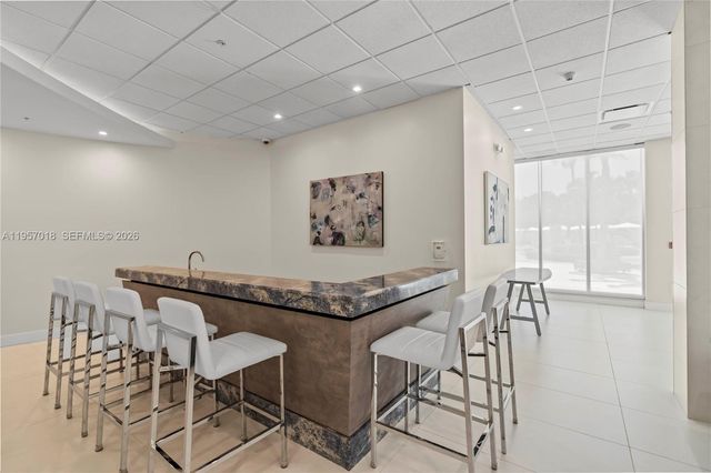 3000 S OCEAN DR 1006, Hollywood, FL 33019