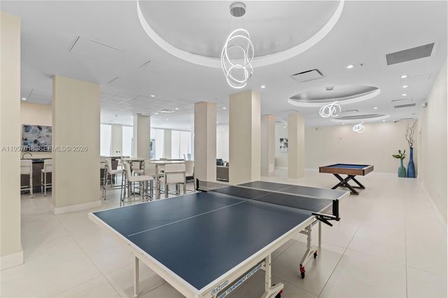 3000 S OCEAN DR 1006, Hollywood, FL 33019