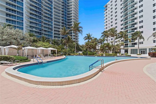 3000 S OCEAN DR 1006, Hollywood, FL 33019