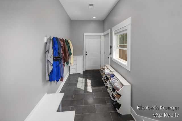 2412 Lake Drive, Grand Rapids, MI 49506