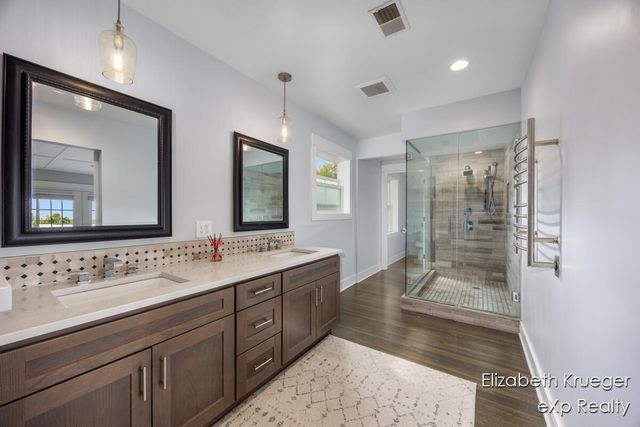 2412 Lake Drive, Grand Rapids, MI 49506