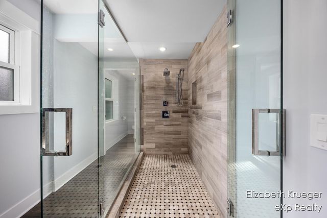 2412 Lake Drive, Grand Rapids, MI 49506