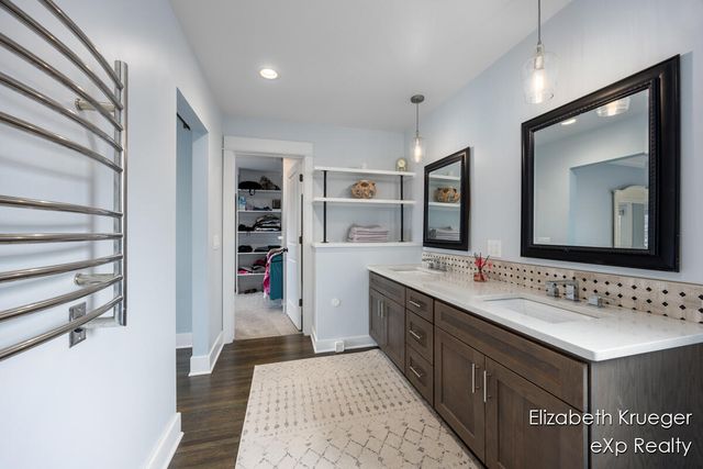 2412 Lake Drive, Grand Rapids, MI 49506