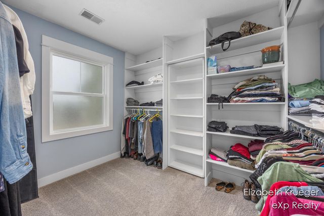 2412 Lake Drive, Grand Rapids, MI 49506