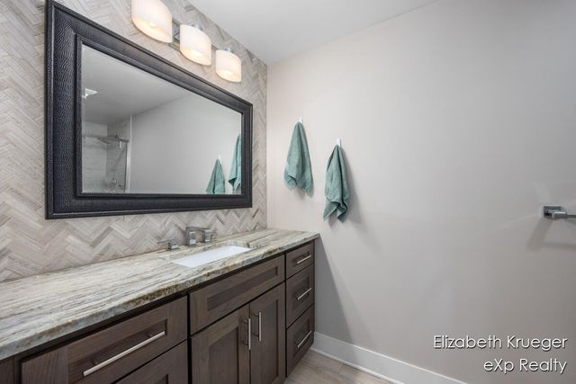 2412 Lake Drive, Grand Rapids, MI 49506