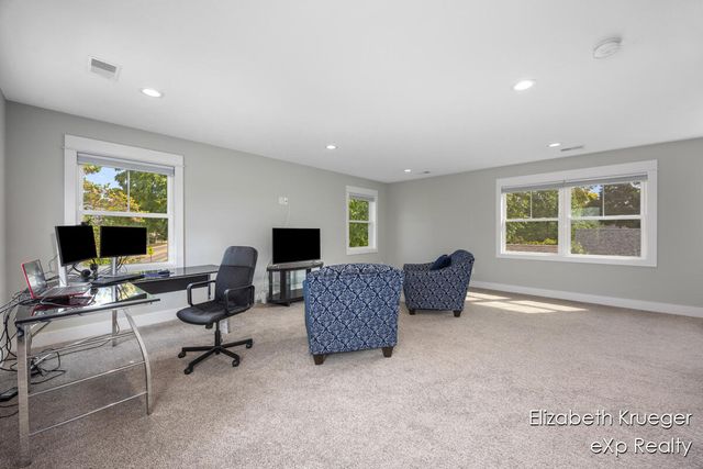 2412 Lake Drive, Grand Rapids, MI 49506