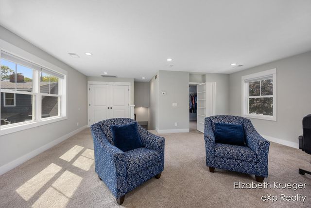 2412 Lake Drive, Grand Rapids, MI 49506