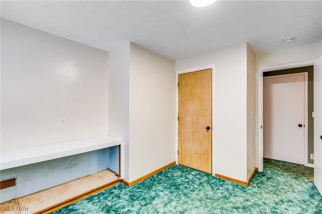 1850 Oriel Rogers Road, Girard, OH 44420