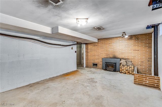 1850 Oriel Rogers Road, Girard, OH 44420