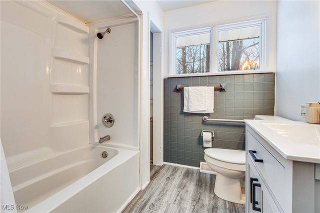 1850 Oriel Rogers Road, Girard, OH 44420