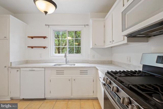 1640 FITZGERALD LN, Alexandria, VA 22302