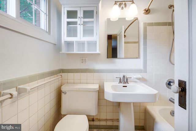 1640 FITZGERALD LN, Alexandria, VA 22302