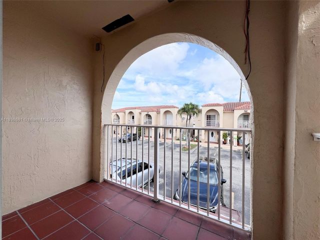 519 W 68th St 2, Hialeah, FL 33014