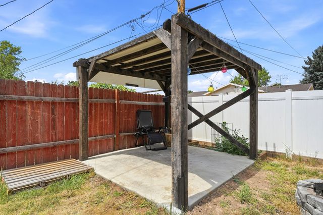 173 N TALBOT DR, Layton, UT 84041