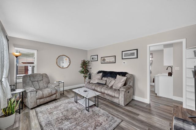 173 N TALBOT DR, Layton, UT 84041