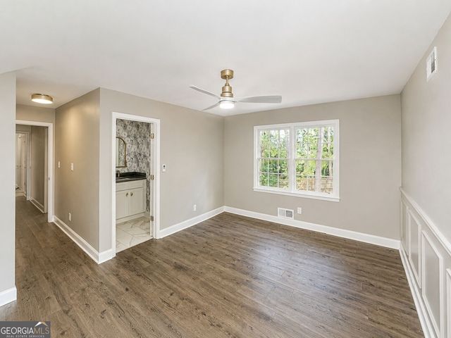 4521 S Roberts Drive, Buford, GA 30518