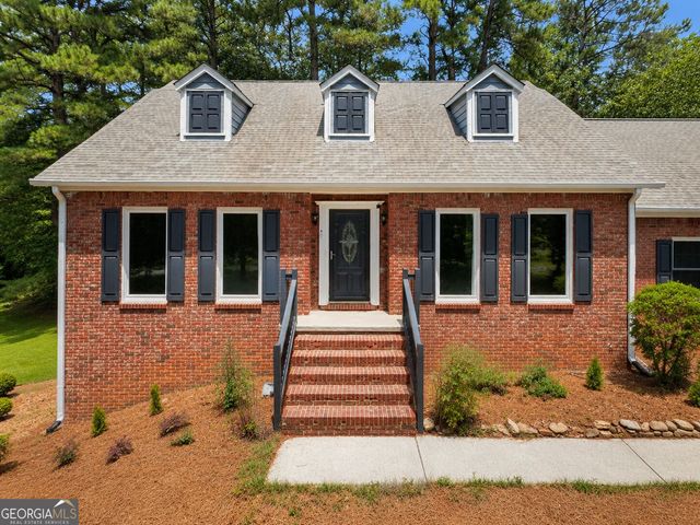 4521 S Roberts Drive, Buford, GA 30518