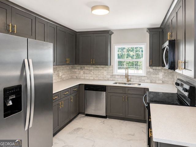 4521 S Roberts Drive, Buford, GA 30518