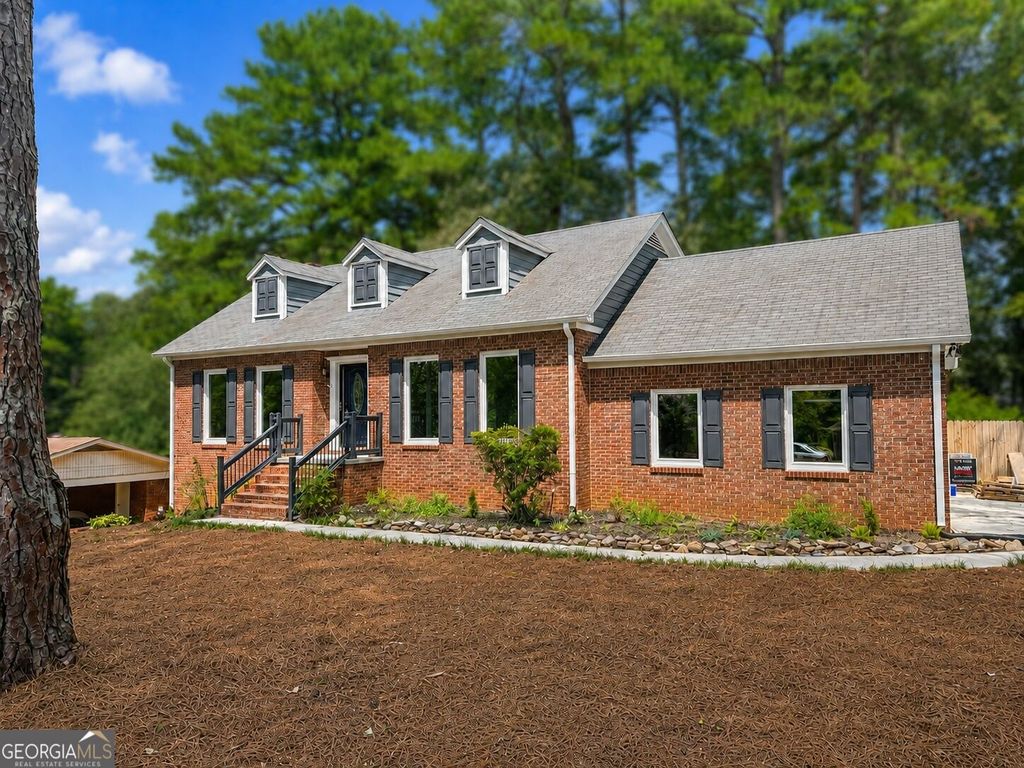 4521 S Roberts Drive, Buford, GA 30518