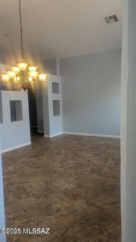 5554 W Carriage Drive, Tucson, AZ 85742