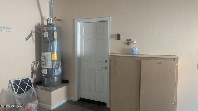 5554 W Carriage Drive, Tucson, AZ 85742