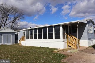 21 ROSE AVE, Middletown, PA 17057