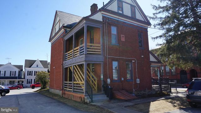 200 E WALNUT STREET # 4, Hanover, PA 17331